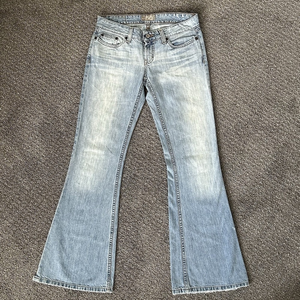 BKE 1967 Star Flared Jeans Women's 27x31.5 Low-Rise Light Wash Denim Y2K